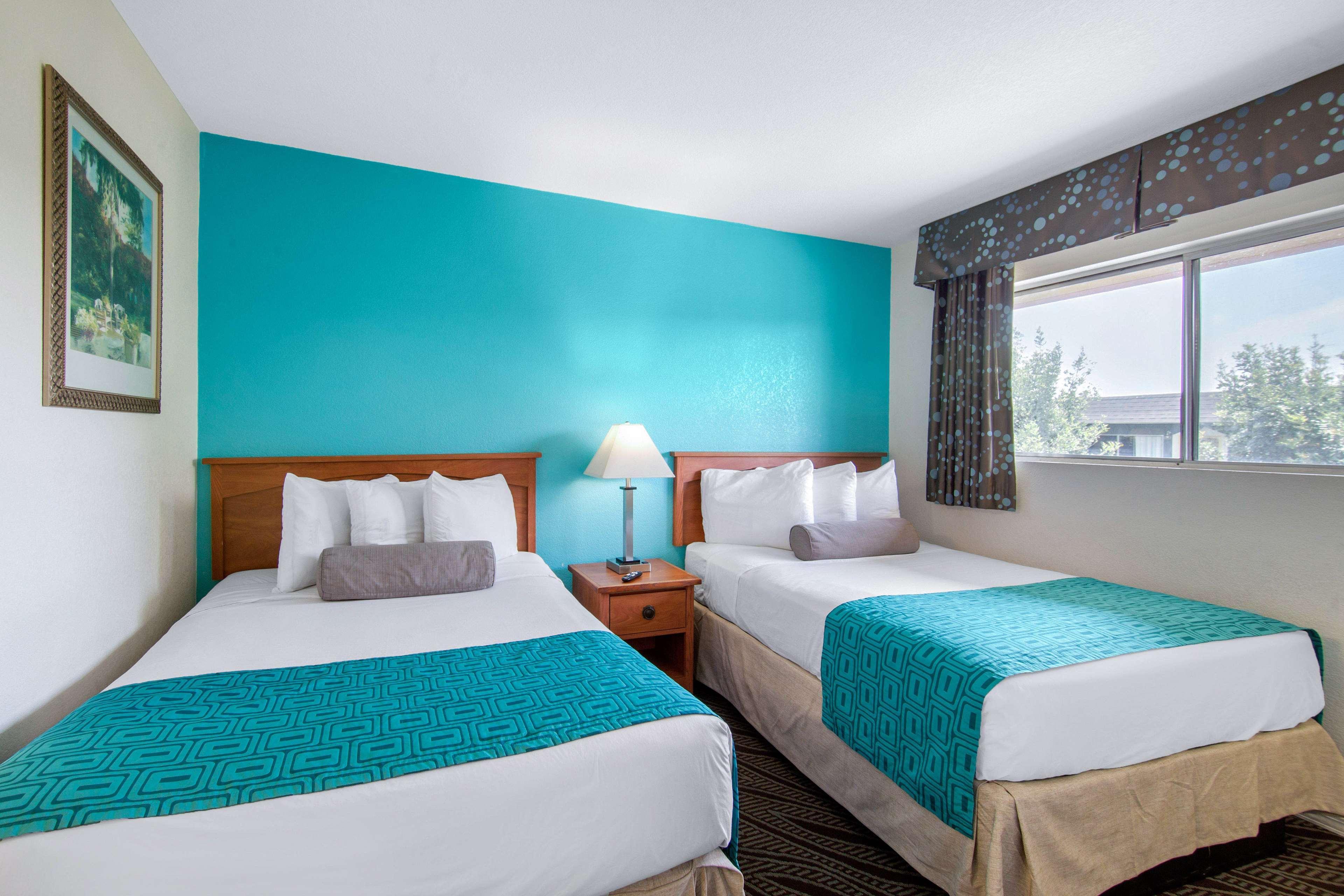 Howard Johnson Suites By Wyndham San Diego Chula Vista Bayfront Экстерьер фото